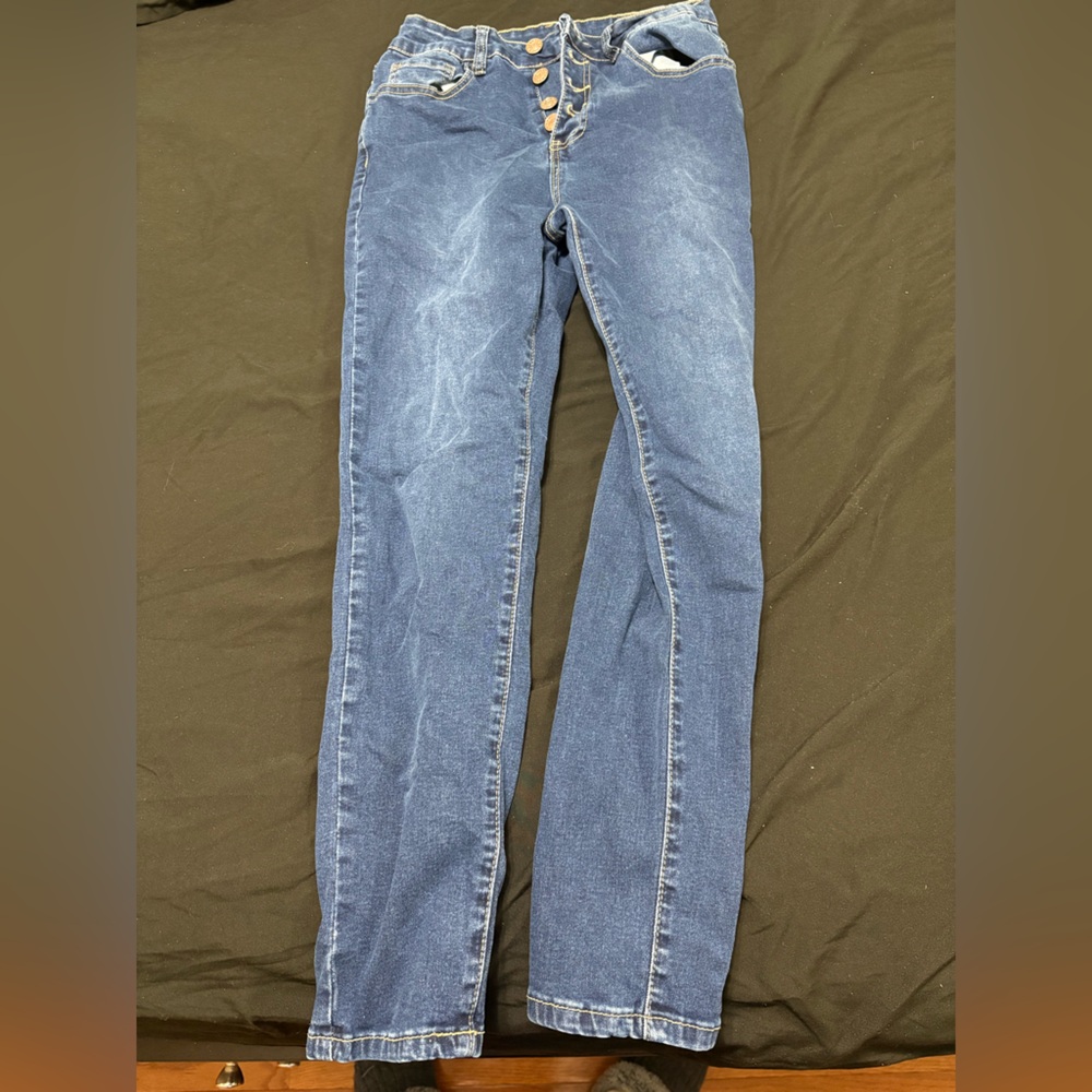 Button-up High-Waisted Skinny Jeans